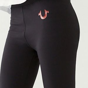 TRUE RELIGION LOGO PERFORMANCE LEGGINGS